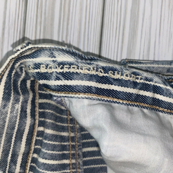 American Eagle Boyfriend Distressed Shorts - Picture 2 of 4